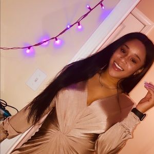 Meet your Posher, Dee